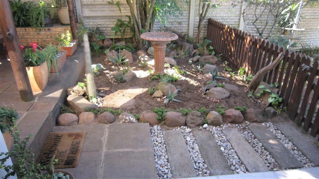 See Rus Self Catering Unit In Westbrook Kzn Private Neat And Cosy 외부 사진